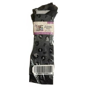 MUK LUKS Women’s Set Of 4 Graduated
Compression Socks